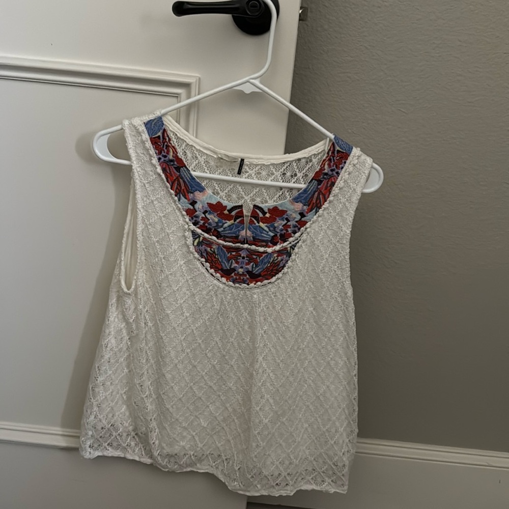 Akemi and Kin Anthropologie Embroidered Lace Sleeveless Top - White